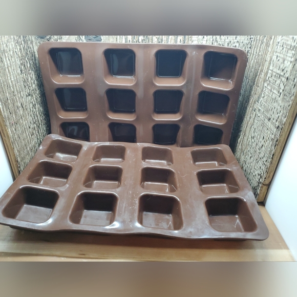 12 Cavity Brown Mini Square Brownie Trays Lot Of 2 Total 24 Cavity - Picture 1 of 3